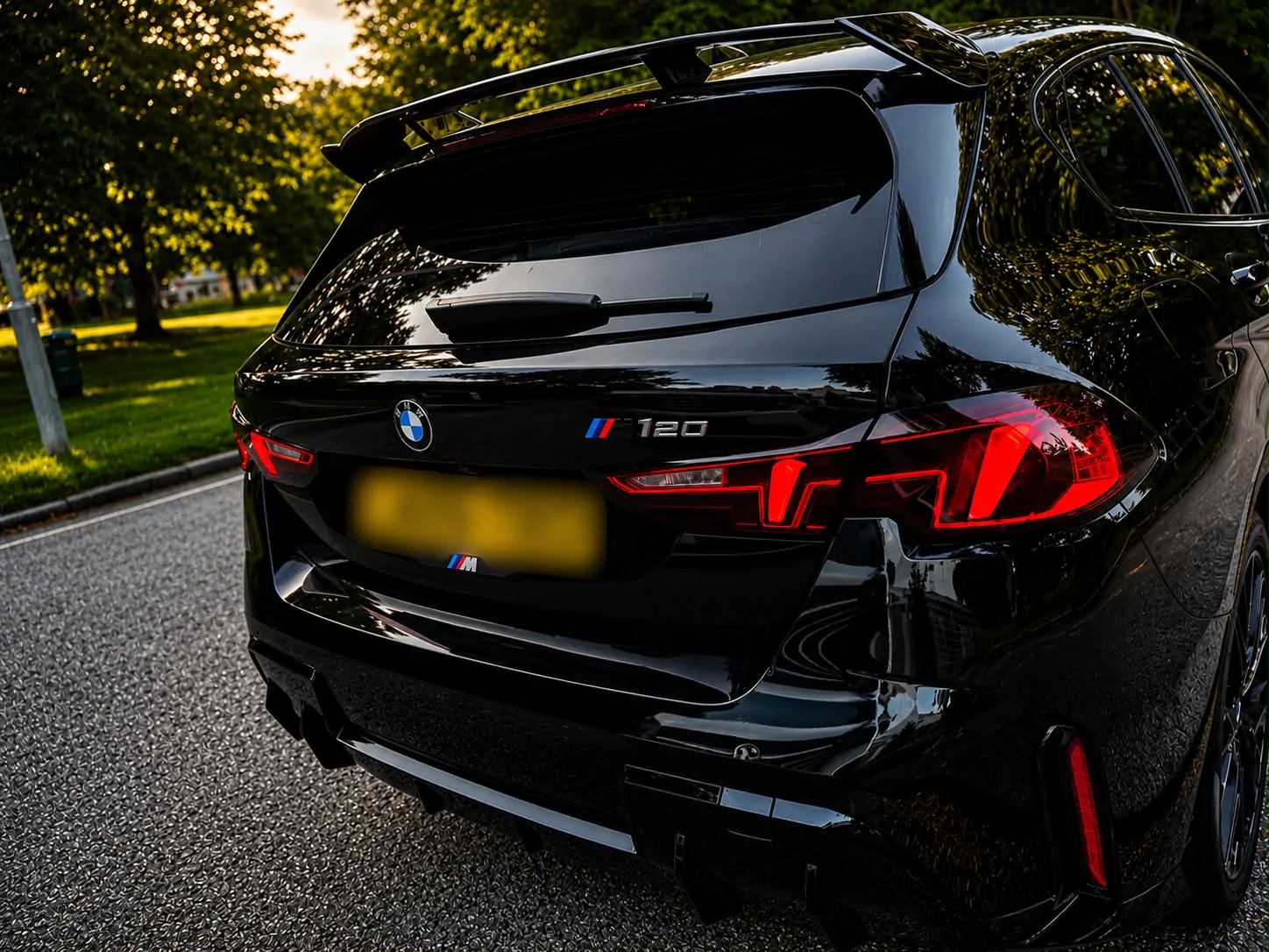 BMW F70 1 SERIES FLAT ROOF SPOILER REAR LIP GLOSS BLACK - Image 6