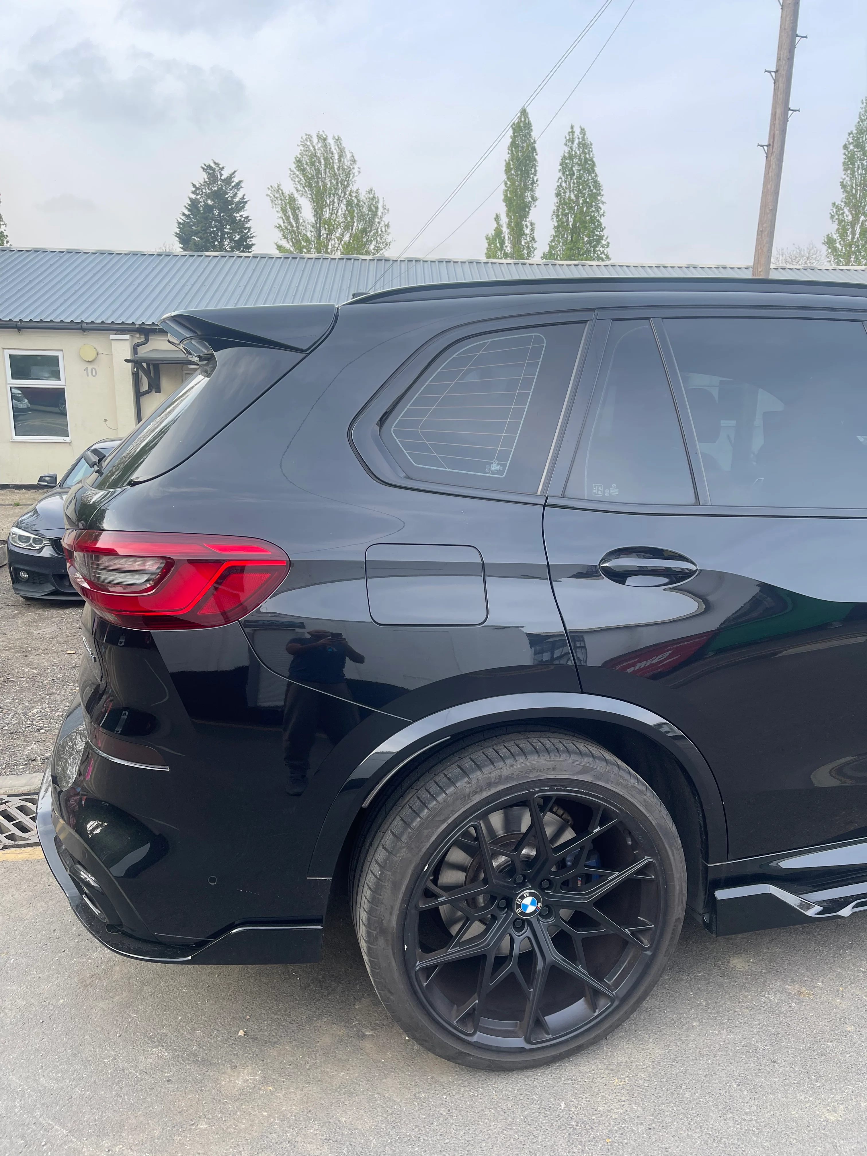 BMW STM G05 X5 Gloss Black Body Kit 2018+ Splitter Spoiler Diffuser - Image 12