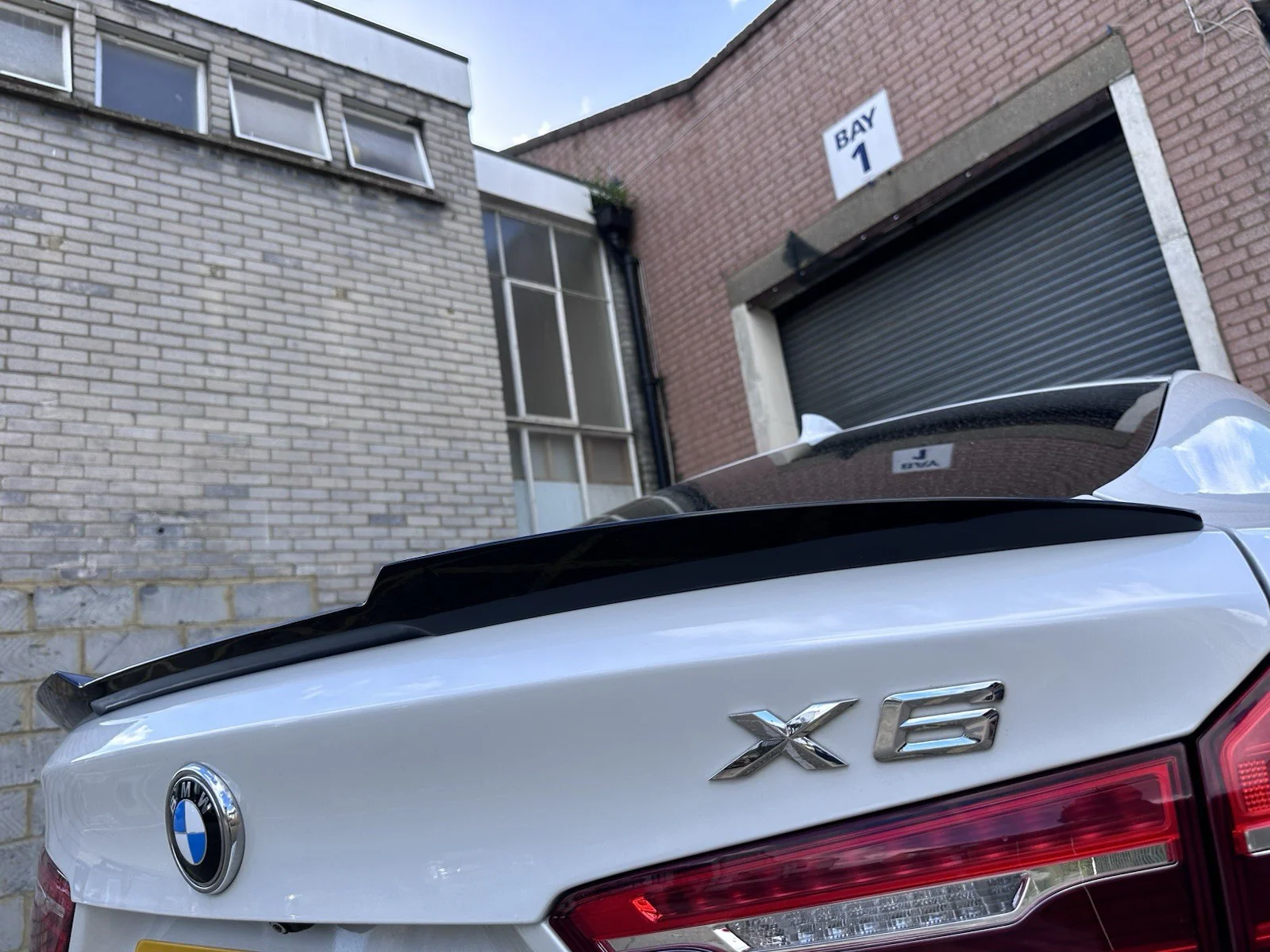 BMW X6 F16 X6M F86 GLOSS BLACK REAR TRUNK BOOT SPOILER WING M SPORT M4 V STYLE - Image 6