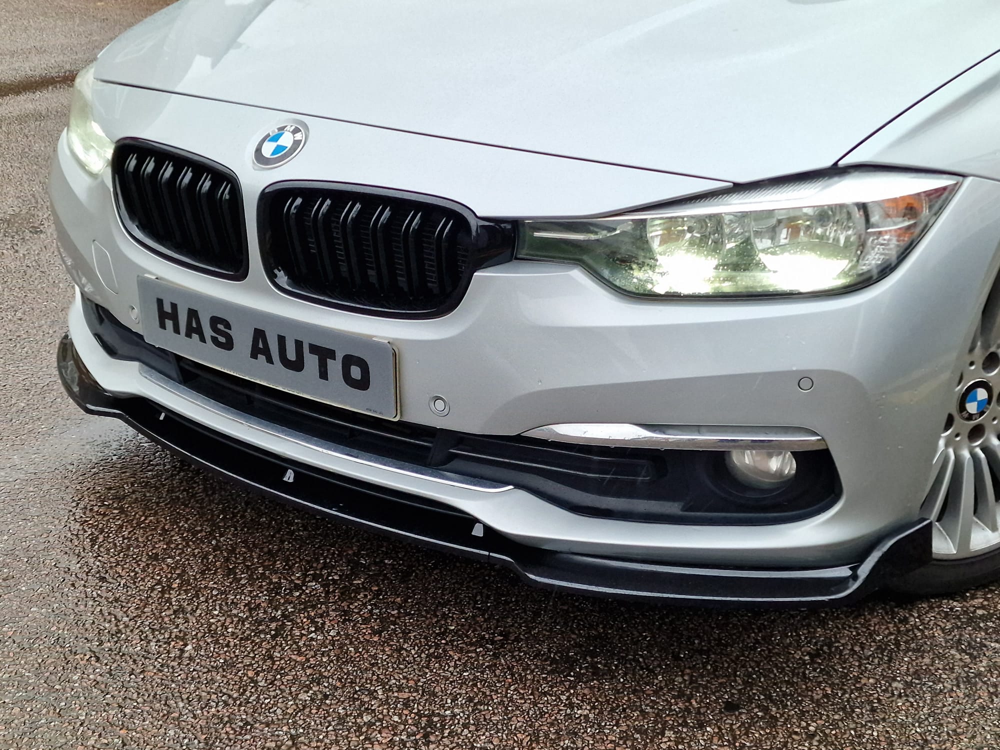 Full Body Kit - Fits BMW 3 Series F31 - Se Sport - Gloss Black Estate - Image 9