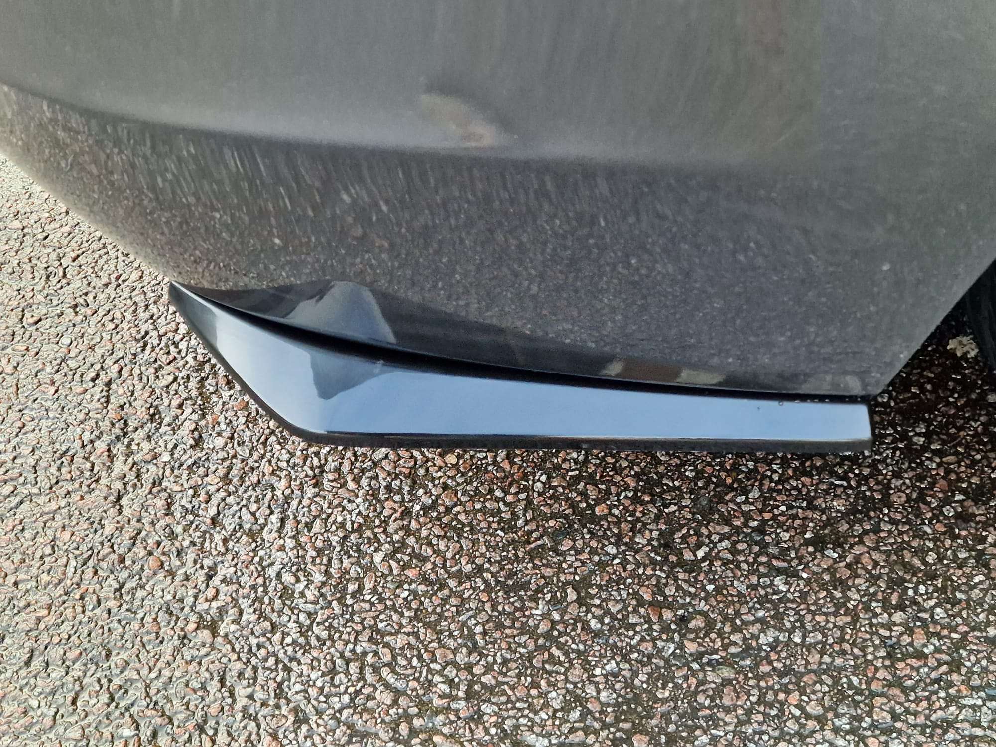 Rear Bumper Splitter Canards - Fits BMW F30 F31 3 Series - ABS - Gloss Black - Image 6