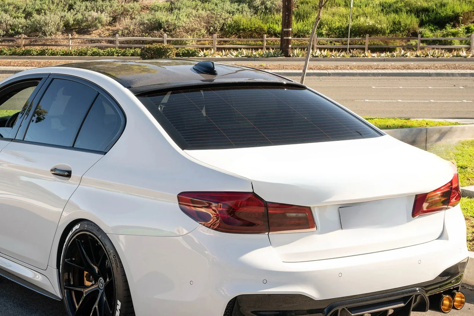 REAR SPOILER ROOF SPOILER GLOSS BLACK FOR BMW 5 SERIES G30 G31 2018+ - Image 6